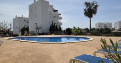 LUMINOSO Y MODERNO APARTAMENTO EN VENTA, COMPLEJO EL PUERTO 2