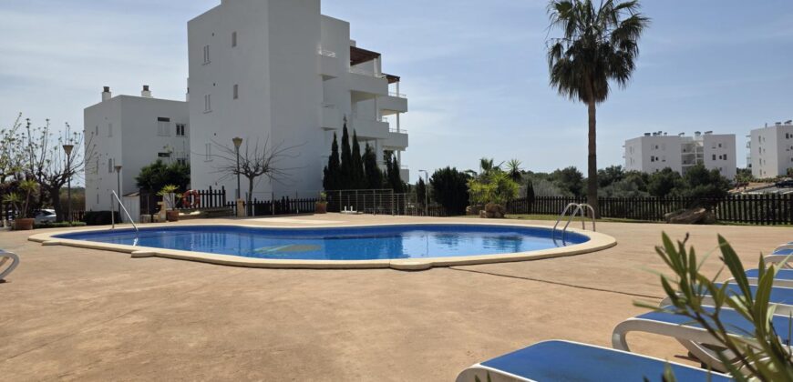 LUMINOSO Y MODERNO APARTAMENTO EN VENTA, COMPLEJO EL PUERTO 2