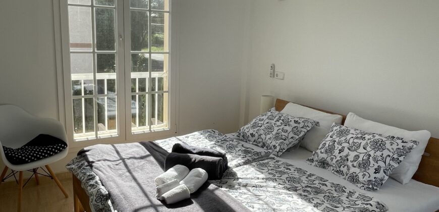 DOPPELHAUSHÄLFTE MIT GENEHMIGUNG ZUR FERIENVERMIETUNG, CALA MURADA 695.000 €