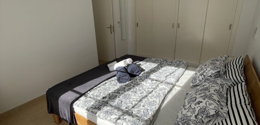 DOPPELHAUSHÄLFTE MIT GENEHMIGUNG ZUR FERIENVERMIETUNG, CALA MURADA 695.000 €