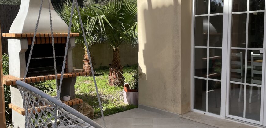 DOPPELHAUSHÄLFTE MIT GENEHMIGUNG ZUR FERIENVERMIETUNG, CALA MURADA 695.000 €