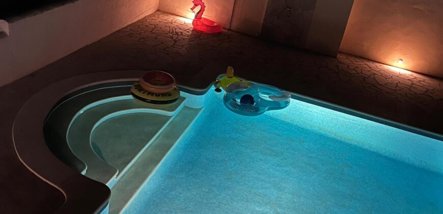 DOPPELHAUSHÄLFTE MIT GENEHMIGUNG ZUR FERIENVERMIETUNG, CALA MURADA 695.000 €