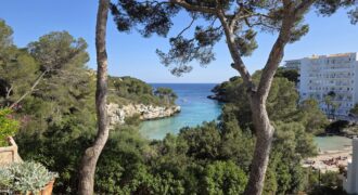 CHARMING GROUND-FLOOR APARTMENT WITH SEA VIEWS, CALA FERRERA 340.000€