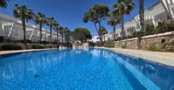 FANTÁSTICA CASA ADOSADA DE ESTILO MODERNO EN HERMOSO COMPLEJO, CALA EGOS