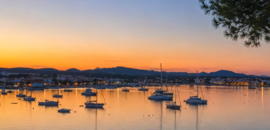 EXCEPTIONAL PENTHOUSE WITH STUNNING SEA VIEWS IN PORTOCOLOM