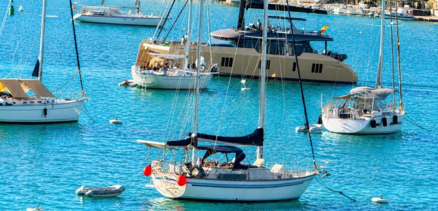 EXCEPTIONAL PENTHOUSE WITH STUNNING SEA VIEWS IN PORTOCOLOM