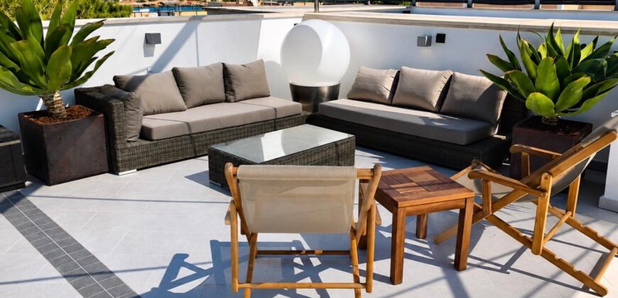 EXCEPTIONAL PENTHOUSE WITH STUNNING SEA VIEWS IN PORTOCOLOM