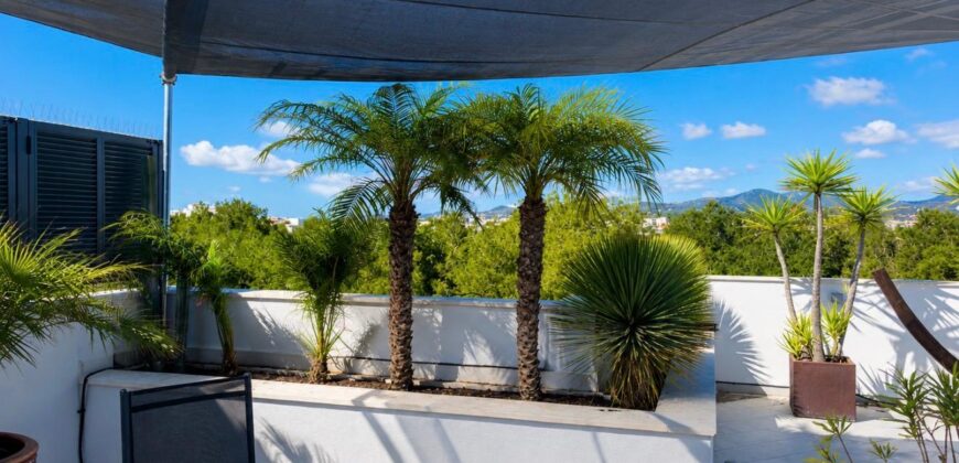 EXCEPTIONAL PENTHOUSE WITH STUNNING SEA VIEWS IN PORTOCOLOM
