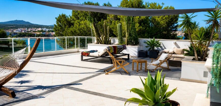 EXCEPTIONAL PENTHOUSE WITH STUNNING SEA VIEWS IN PORTOCOLOM