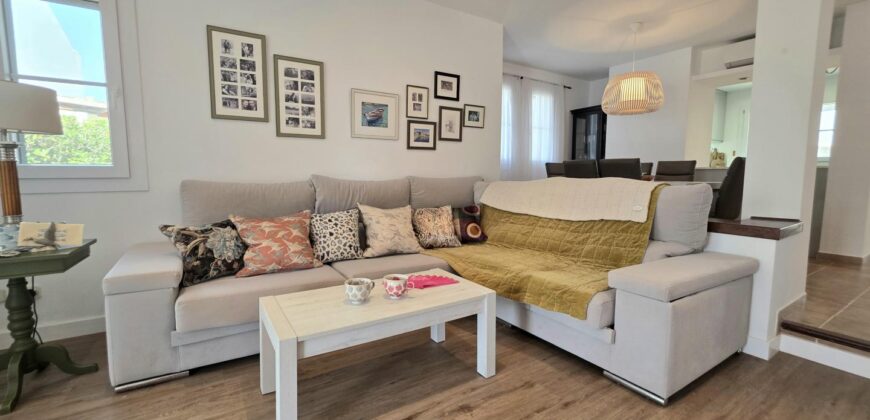 CHARMING HOUSE IN AN EXCLUSIVE GATED COMMUNITY IN CALA EGOS 599.500€