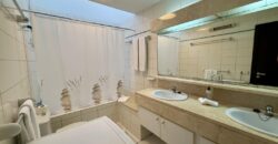 EXCLUSIVO APARTAMENTO DÚPLEX EN PRIMERA LÍNEA DE MAR – PARQUE MAR, CALA D’OR