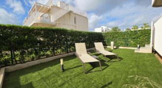 MODERN APARTMENT WITH A PRIVATE GARDEN