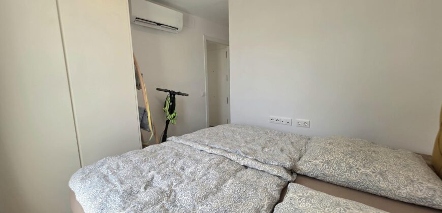 LUMINOSO APARTAMENTO CON JARDÍN PRIVADO – 389 000€