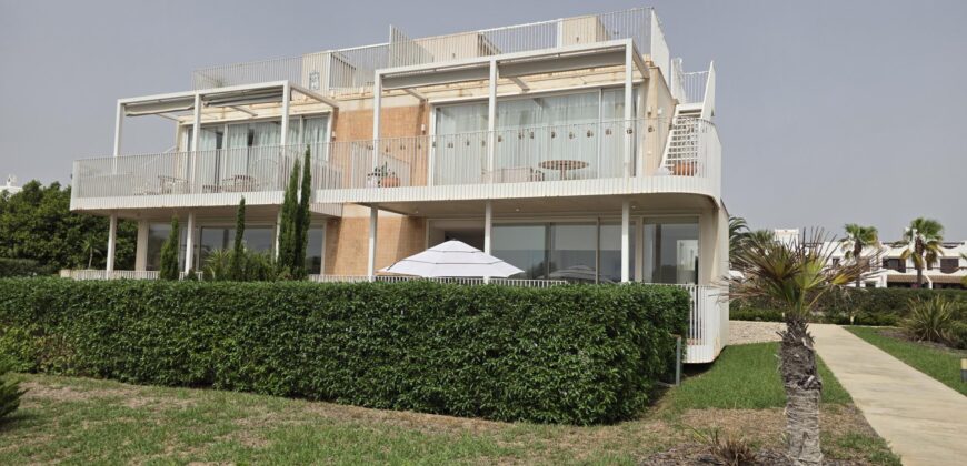 LUMINOSO APARTAMENTO CON JARDÍN PRIVADO – 389 000€