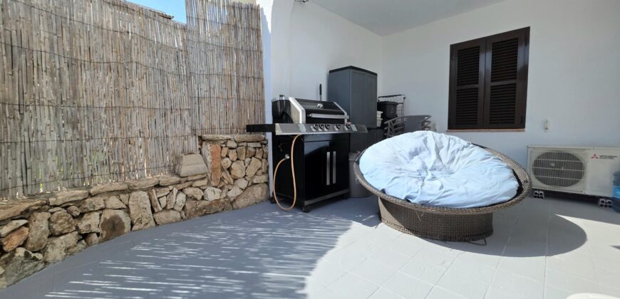 GROUND FLOOR APARTMENT A STONE’S THROW FROM THE CALA D’OR MARINA 