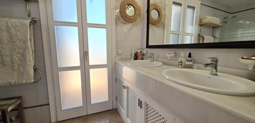 CHARMING HOUSE IN AN EXCLUSIVE GATED COMMUNITY IN CALA EGOS 