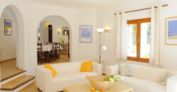 IBIZAN-STYLE VILLA WITH A TOURIST RENTAL LICENCE IN CALA EGOS