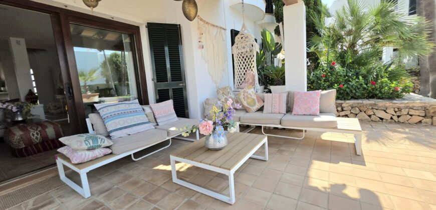 CHARMING HOUSE IN AN EXCLUSIVE GATED COMMUNITY IN CALA EGOS 