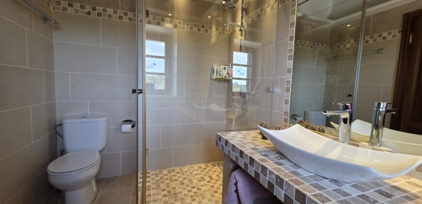 CHARMING AND AUTHENTIC MALLORCAN COUNTRY HOUSE