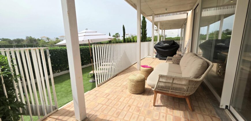 LUMINOSO APARTAMENTO CON JARDÍN PRIVADO – 389 000€
