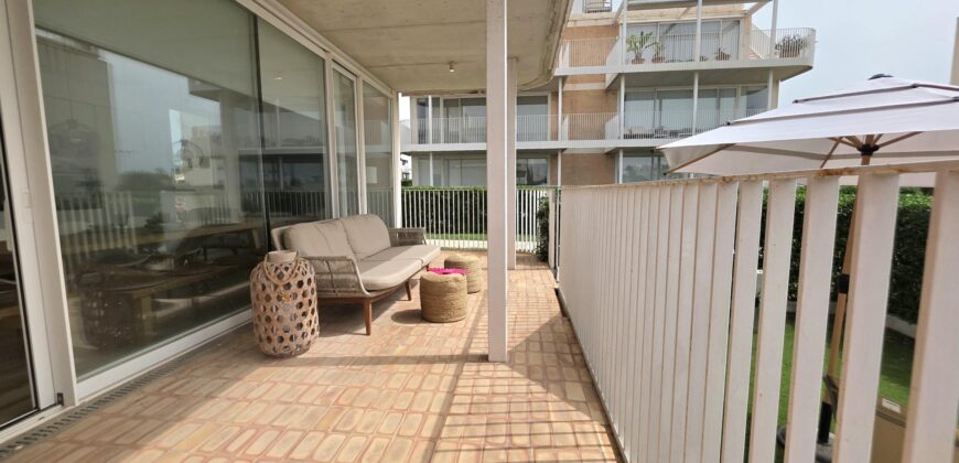 LUMINOSO APARTAMENTO CON JARDÍN PRIVADO – 389 000€