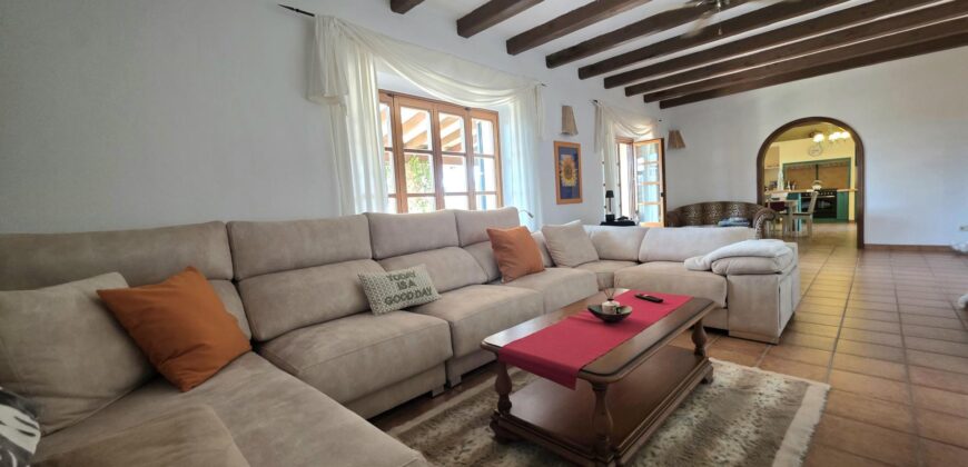 CHARMING AND AUTHENTIC MALLORCAN COUNTRY HOUSE