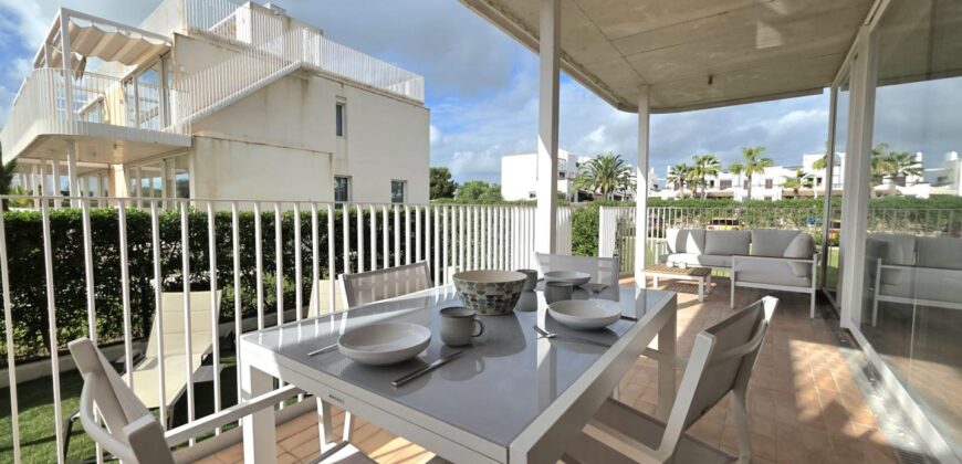 MODERN APARTMENT WITH A PRIVATE GARDEN
