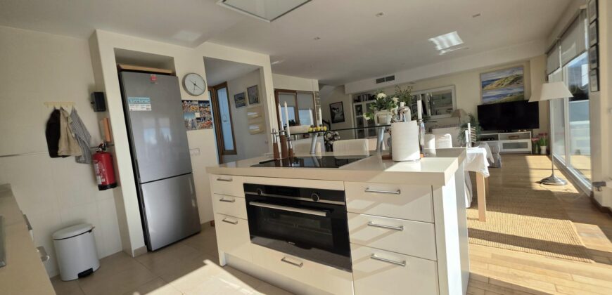 EXCLUSIVE SEMI-DETACHED HOUSE WITH FANTASTIC HARBOUR VIEWS IN CALA D’OR
