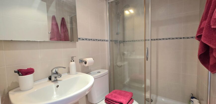 GROUNDFLOOR APARTMENT WITH LARGE PRIVATE GARDEN 354.900€