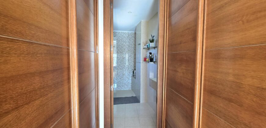 EXCLUSIVE SEMI-DETACHED HOUSE WITH FANTASTIC HARBOUR VIEWS IN CALA D’OR