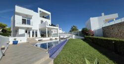 EXCLUSIVE SEMI-DETACHED HOUSE WITH FANTASTIC HARBOUR VIEWS IN CALA D’OR