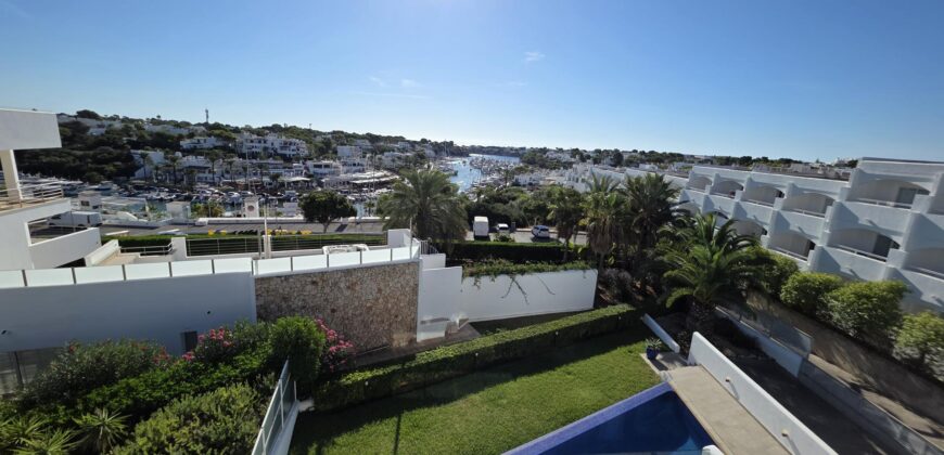 EXCLUSIVE SEMI-DETACHED HOUSE WITH FANTASTIC HARBOUR VIEWS IN CALA D’OR