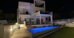 EXCLUSIVE SEMI-DETACHED HOUSE WITH FANTASTIC HARBOUR VIEWS IN CALA D’OR