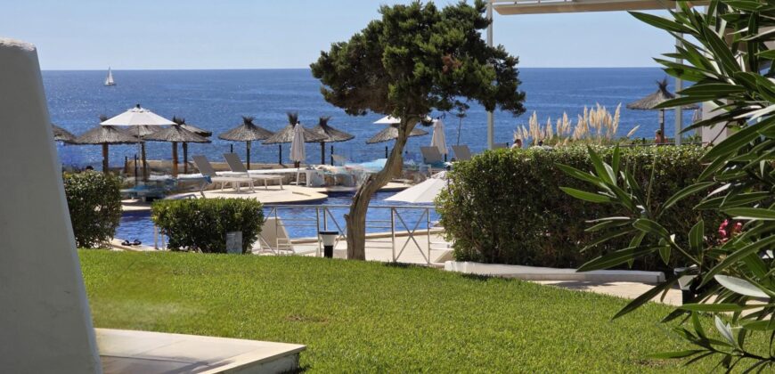 APARTAMENTO RENOVADO CON VISTAS PARCIALES AL MAR, ES FORTI