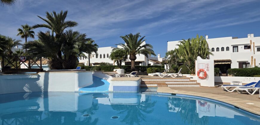 EXCLUSIVO ADOSADO EN MARINA D’OR 1, CALA EGOS