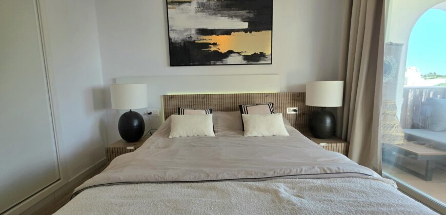 MODERN PENTHOUSE IN CALA D’OR WITH SPACIOUS TERRACE, 319.500€