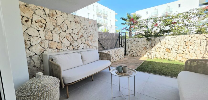 MODERN APARTMENT WITH LARGE PRIVATE GARDEN IN THE COMPASS RESIDENTIAL COMPLEX