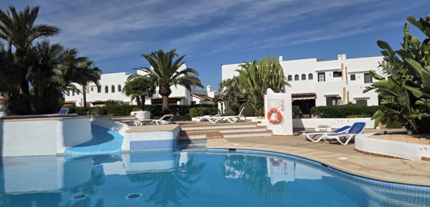 EXCLUSIVO ADOSADO EN MARINA D’OR 1, CALA EGOS
