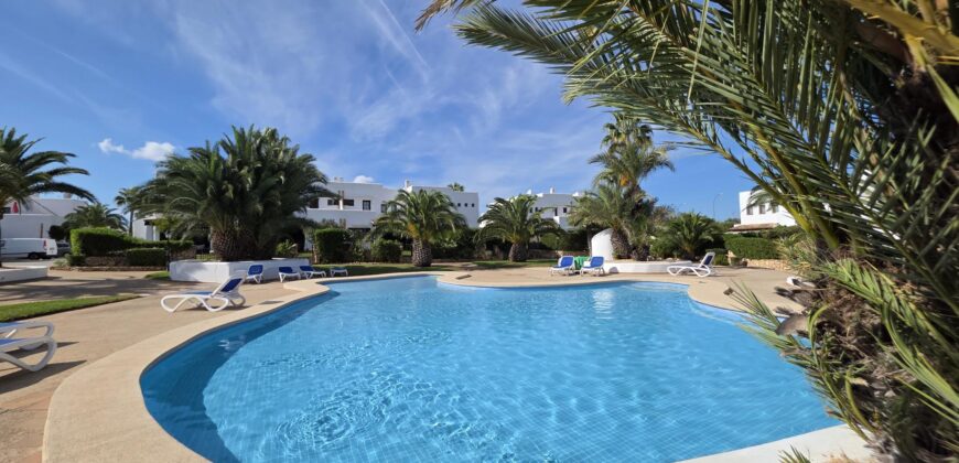 EXCLUSIVO ADOSADO EN MARINA D’OR 1, CALA EGOS
