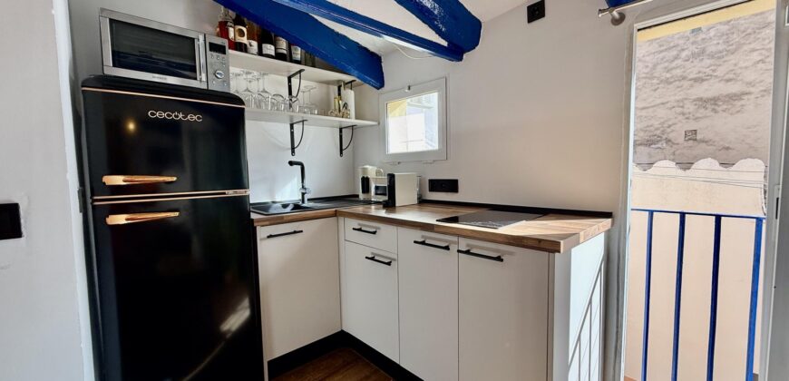 CHARMING, FULLY RENOVATED APARTMENT IN THE HEART OF SANTA CATALINA