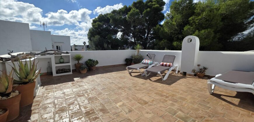 MODERN PENTHOUSE IN CALA D’OR WITH SPACIOUS TERRACE, 319.500€