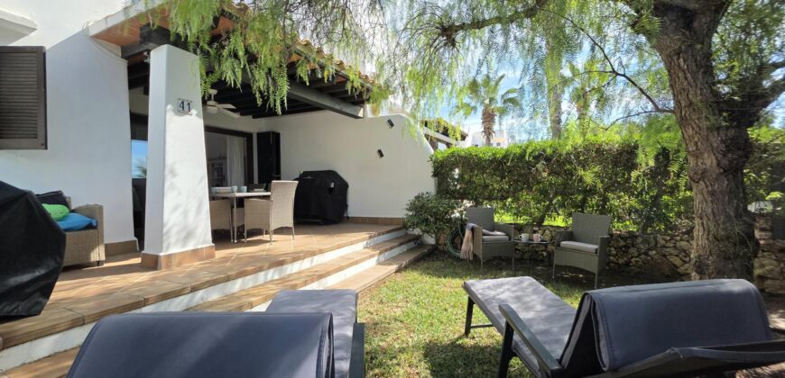 EXCLUSIVO ADOSADO EN MARINA D’OR 1, CALA EGOS